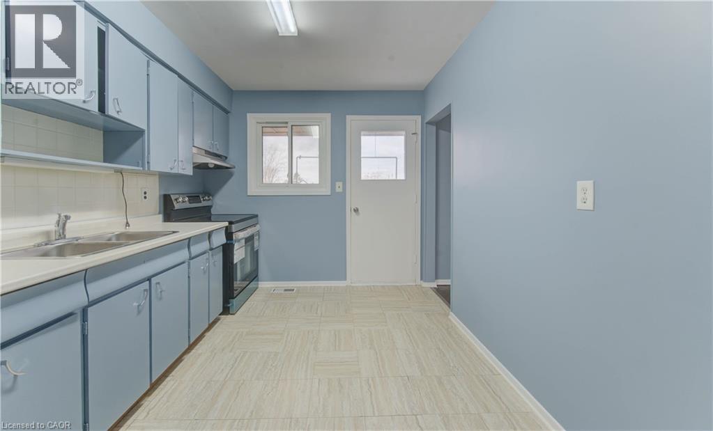 27 Margaret Avenue N, Waterloo, Ontario  N2J 3P2 - Photo 9 - 40793236