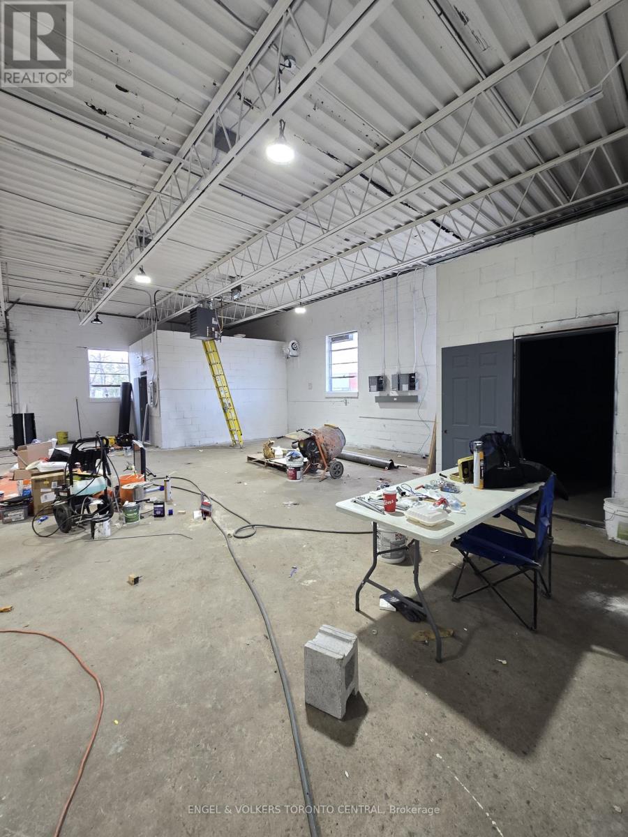 31 Comstock Road, Toronto, Ontario  M1L 2G6 - Photo 7 - E12633010