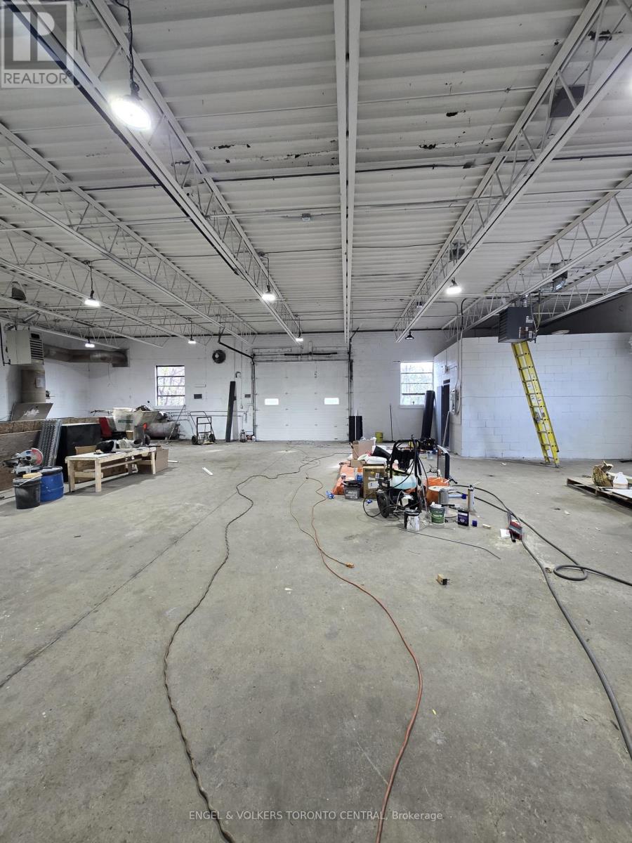 31 Comstock Road, Toronto, Ontario  M1L 2G6 - Photo 8 - E12633010