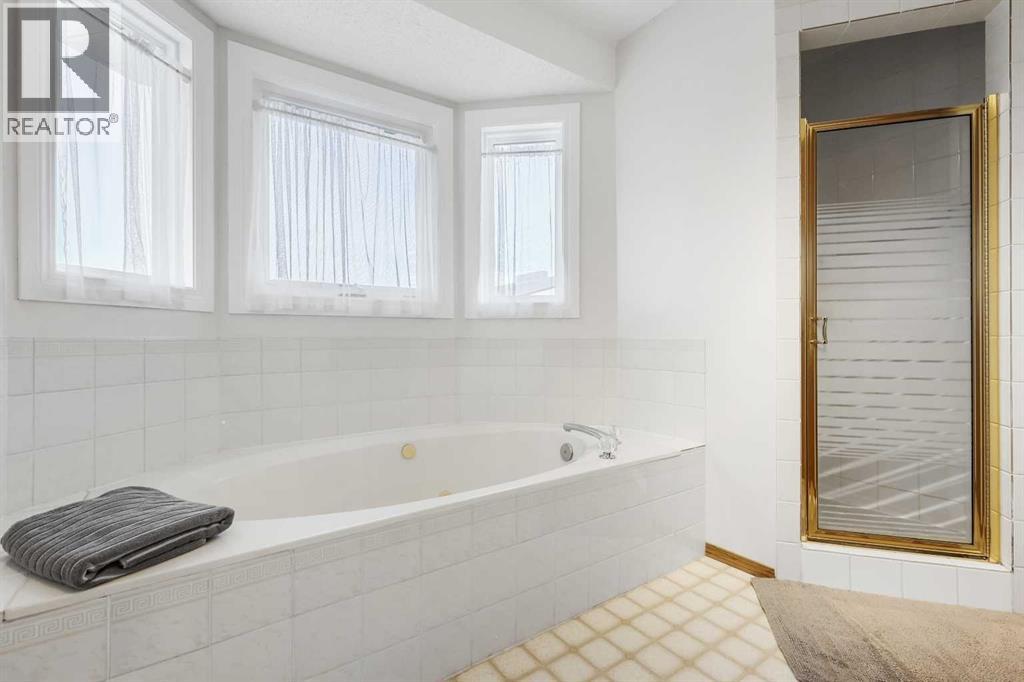 188 Christie Park Hill Sw, Calgary, Alberta  T3H 2V5 - Photo 25 - A2269886