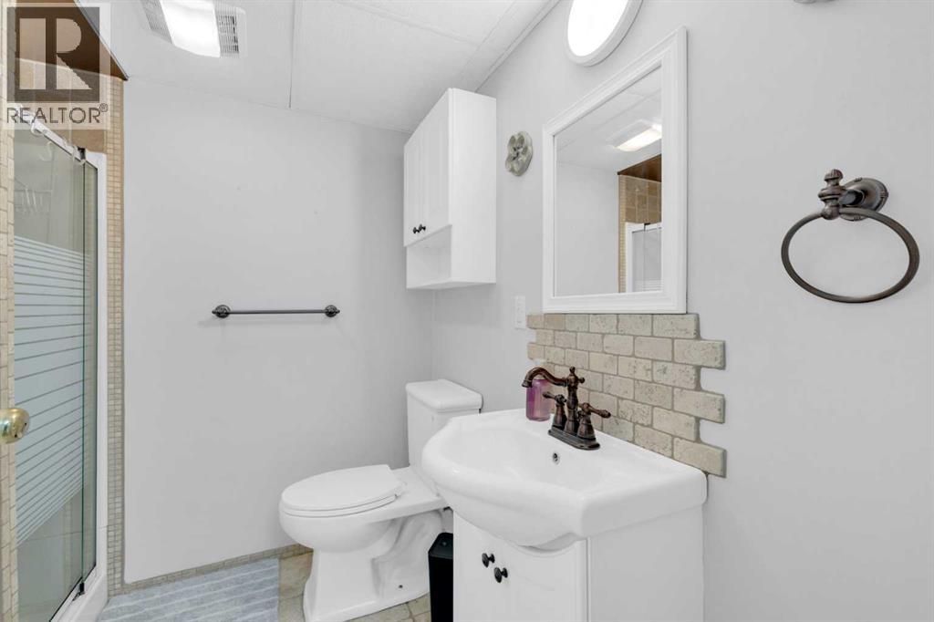 6006 57 Avenue, Ponoka, Alberta T4J 1L2 - Photo 32 - A2270265