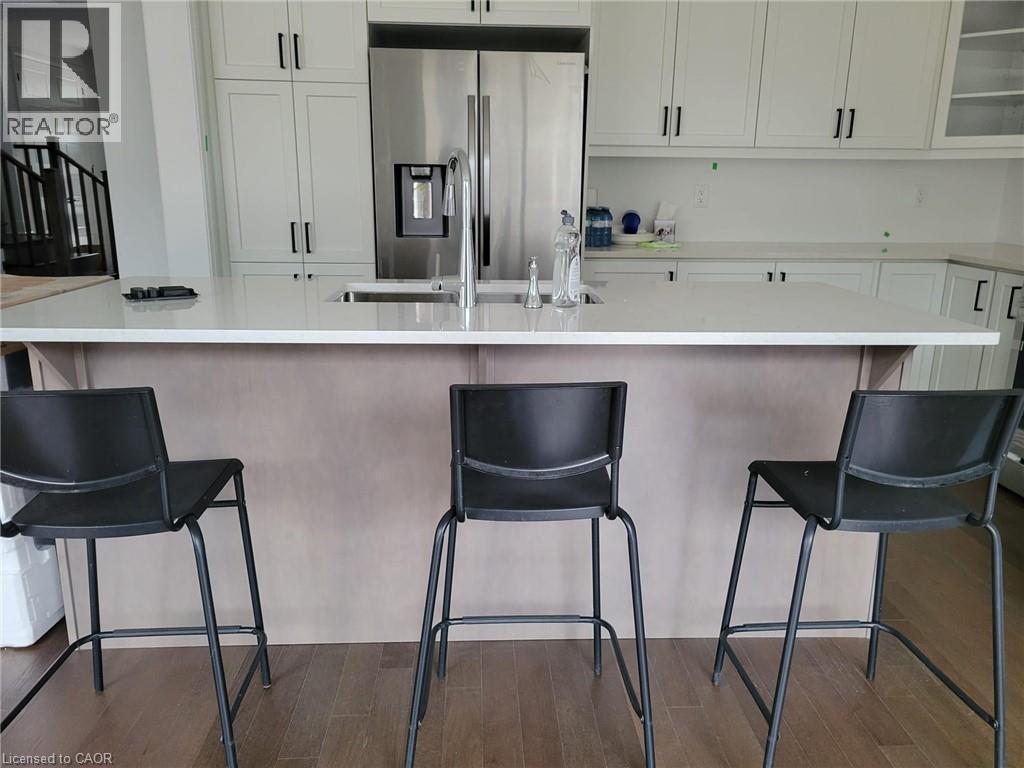 18 Hammermeister Street, Kitchener, Ontario  N2R 0T2 - Photo 3 - 40793886