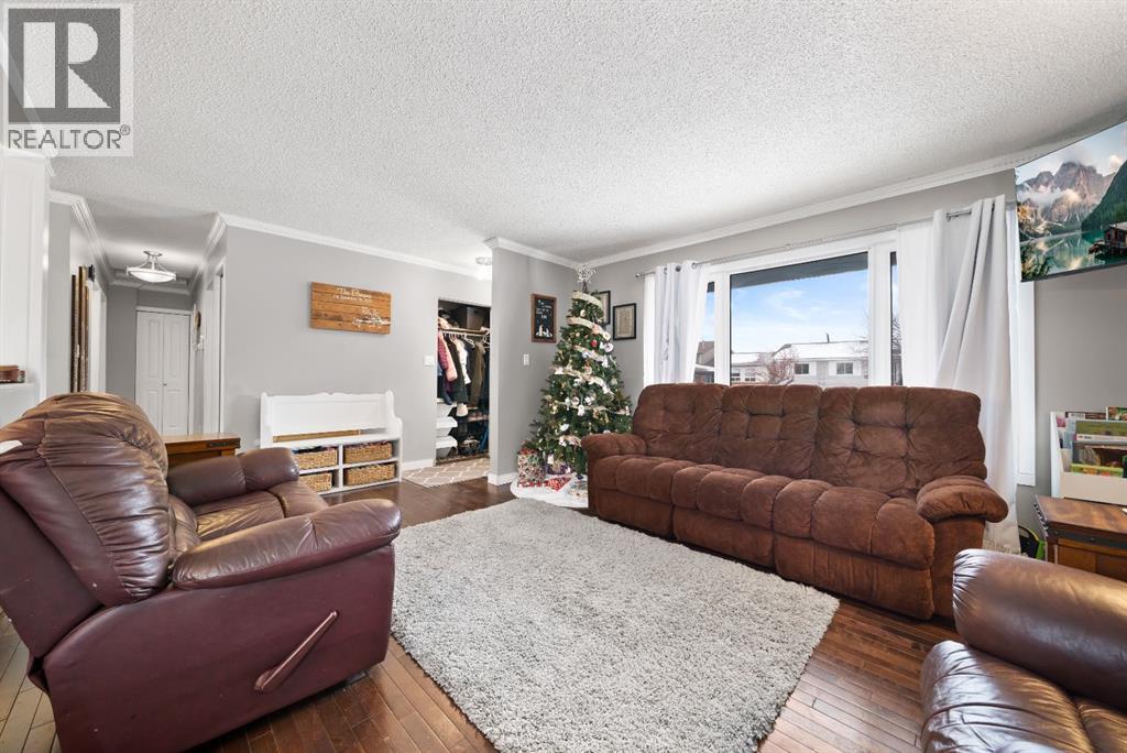 711 Main Street S, Redcliff, Alberta T0J 2P2 - Photo 5 - A2274571