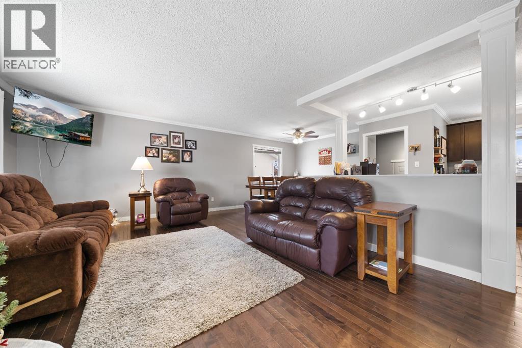 711 Main Street S, Redcliff, Alberta T0J 2P2 - Photo 4 - A2274571