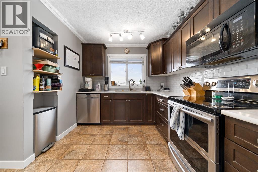 711 Main Street S, Redcliff, Alberta T0J 2P2 - Photo 8 - A2274571