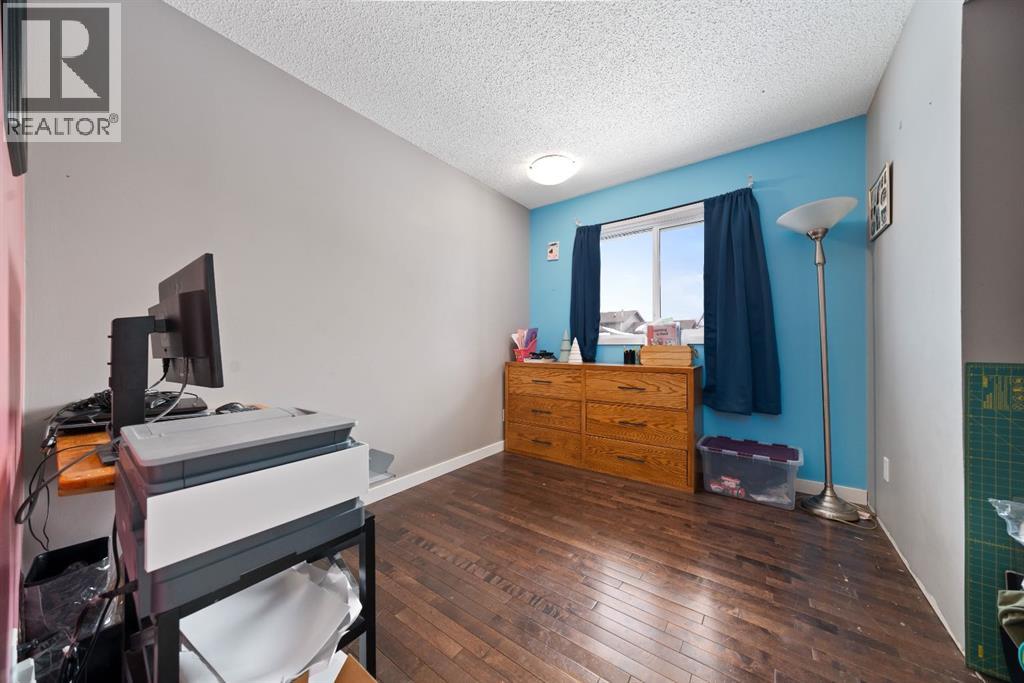 711 Main Street S, Redcliff, Alberta T0J 2P2 - Photo 12 - A2274571