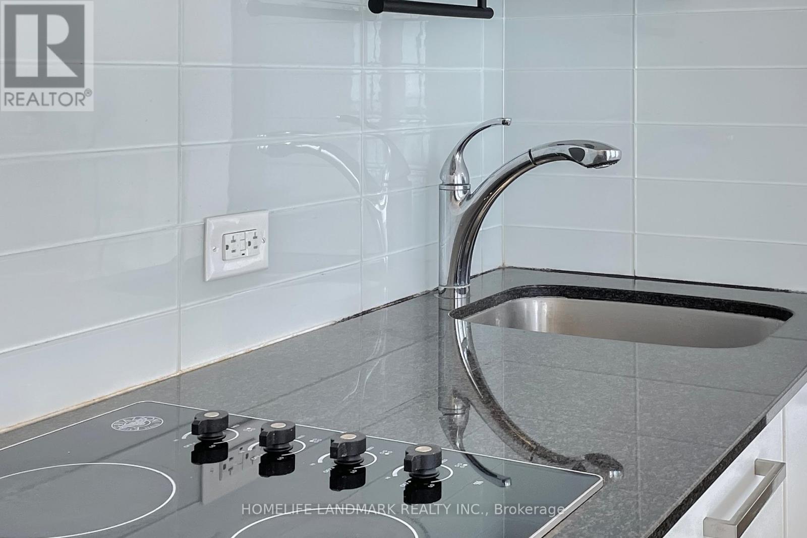 5903 - 14 York Street, Toronto, Ontario  M5J 0B1 - Photo 8 - C12482647