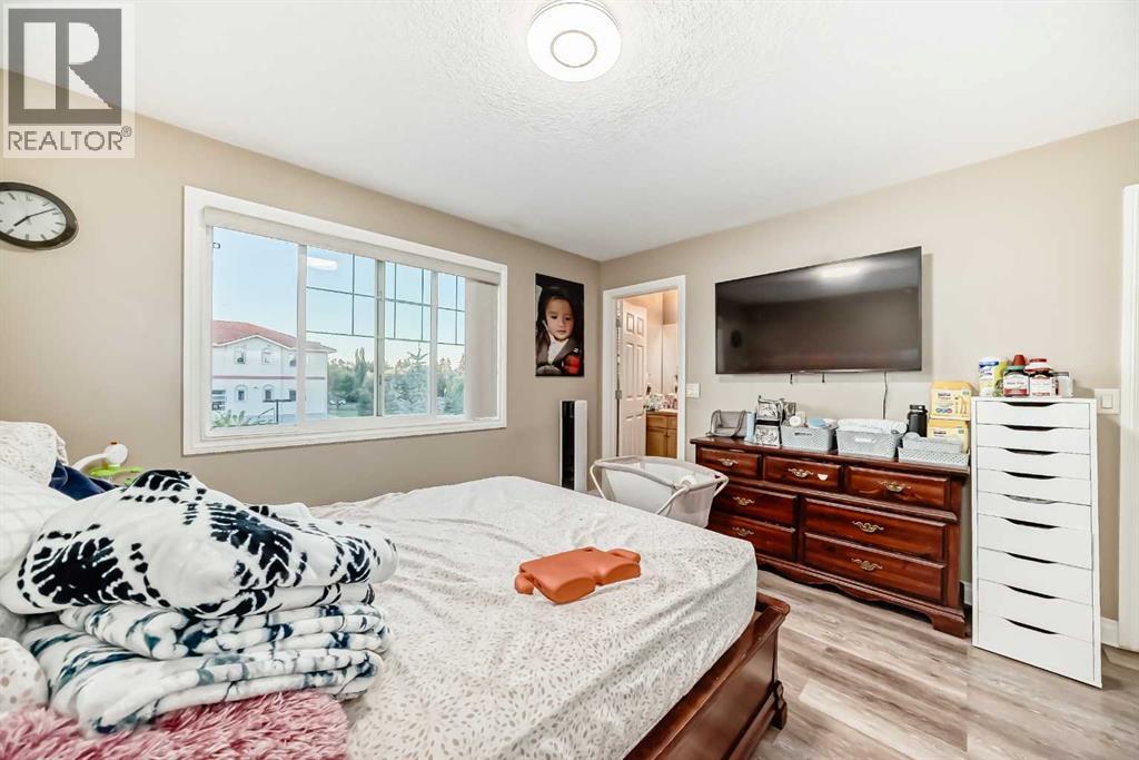 14 Dover Mews Se, Calgary, Alberta  T2B 0B6 - Photo 18 - A2257056