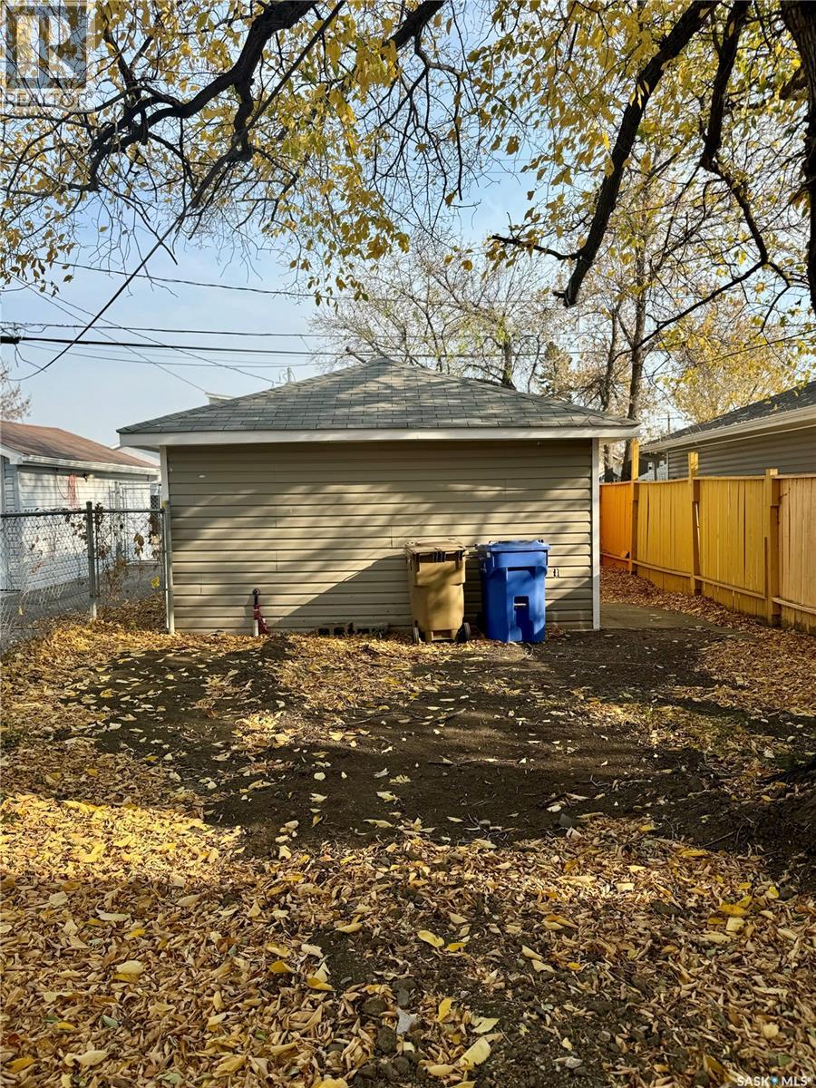 1945 Wallace Street, Regina, Saskatchewan  S4N 4A1 - Photo 16 - SK025631