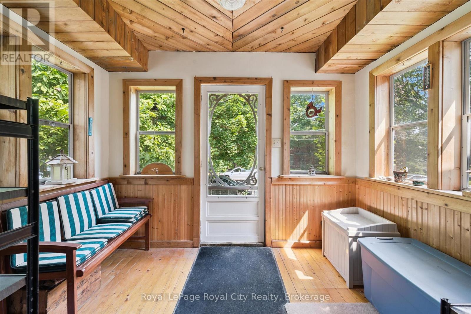 69 Nottingham Street, Guelph, Ontario N1H 3M9 - Photo 5 - X12400365