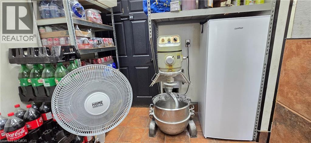 1920 Dundas Street Unit# 101, London, Ontario  N5V 3P1 - Photo 16 - 40768951