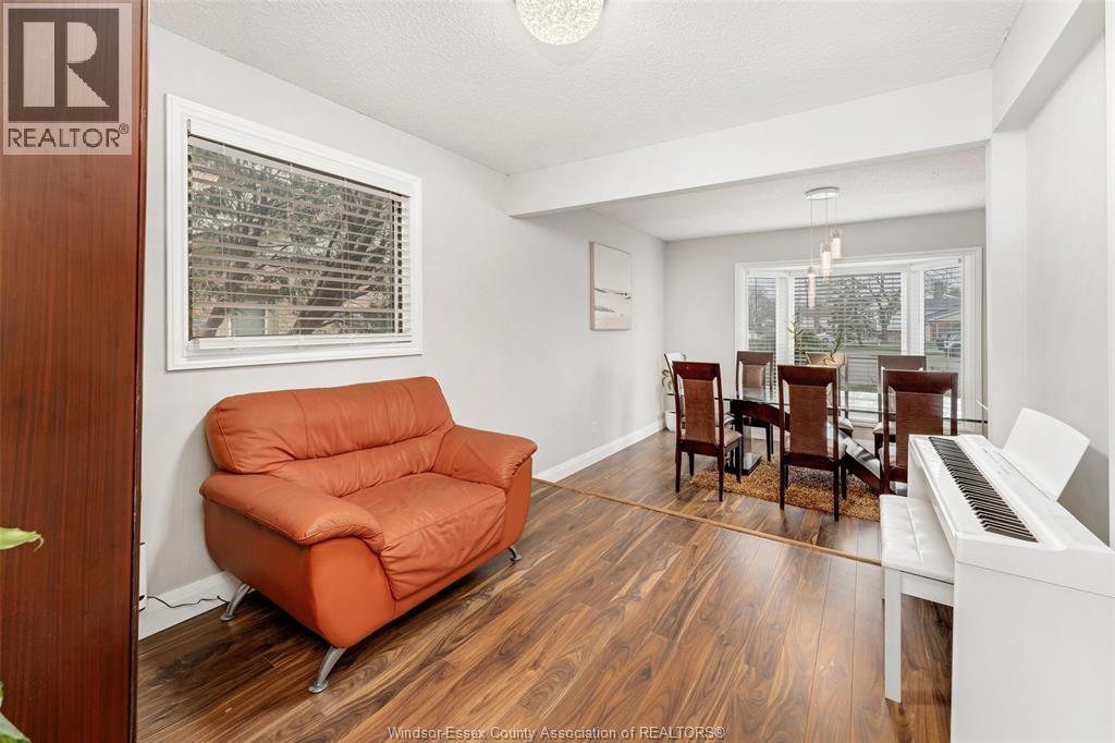 222 Donalda Court, Tecumseh, Ontario N8N 3K2 - Photo 10 - 25031653