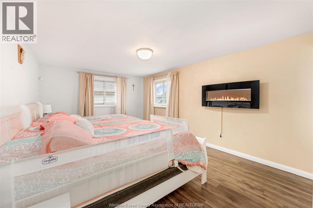 222 Donalda Court, Tecumseh, Ontario N8N 3K2 - Photo 14 - 25031653