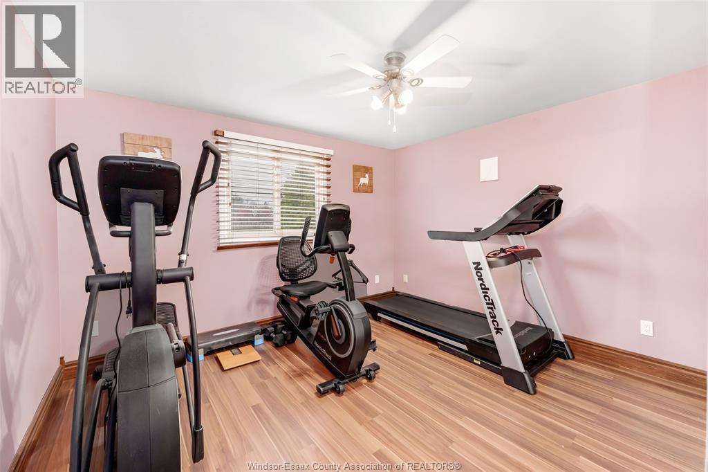 222 Donalda Court, Tecumseh, Ontario N8N 3K2 - Photo 16 - 25031653