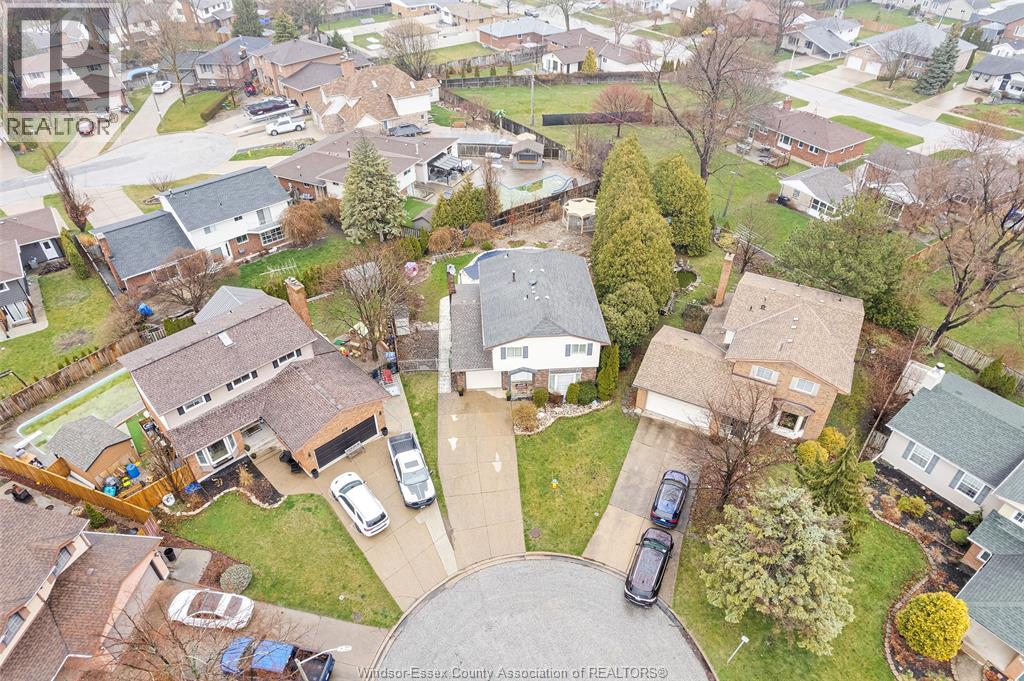 222 Donalda Court, Tecumseh, Ontario N8N 3K2 - Photo 25 - 25031653