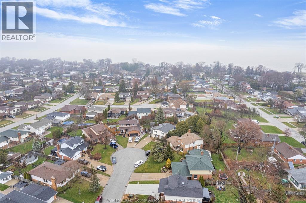 222 Donalda Court, Tecumseh, Ontario N8N 3K2 - Photo 28 - 25031653