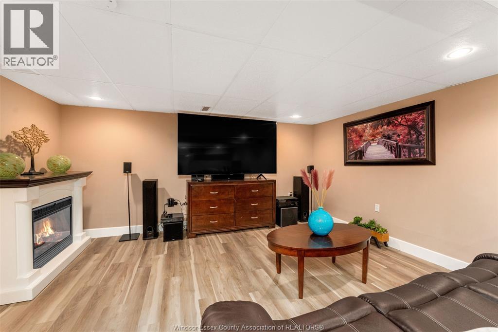 222 Donalda Court, Tecumseh, Ontario N8N 3K2 - Photo 22 - 25031652