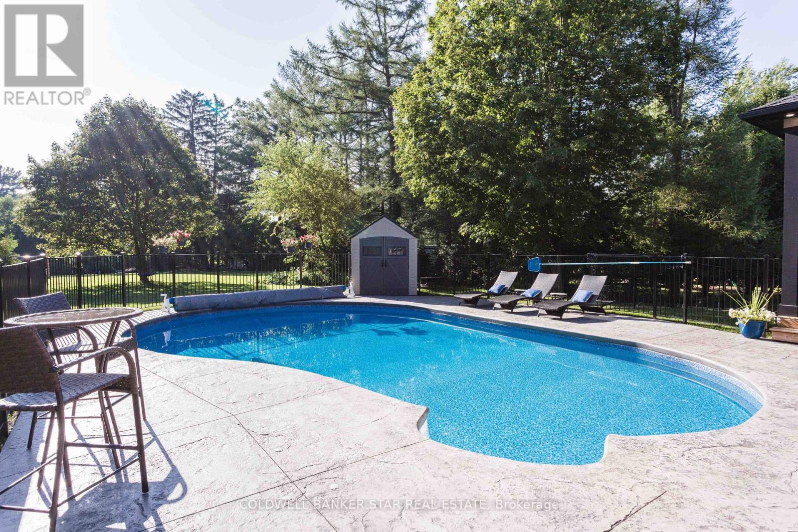 8037 Springwater Road, Central Elgin, Ontario  N5H 2R4 - Photo 10 - X12633086