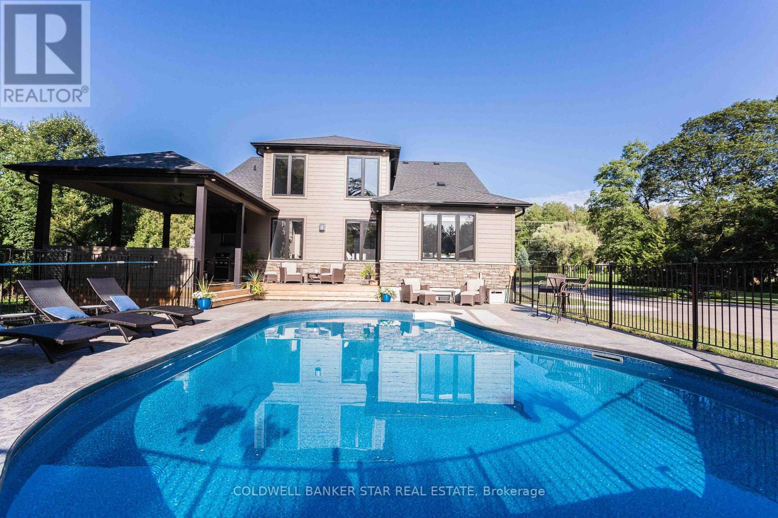 8037 Springwater Road, Central Elgin, Ontario  N5H 2R4 - Photo 12 - X12633086