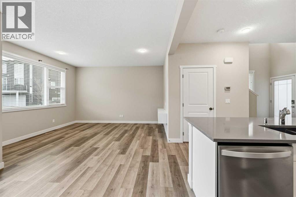 135 Walcrest Way Se, Calgary, Alberta  T2X 4G2 - Photo 7 - A2271335