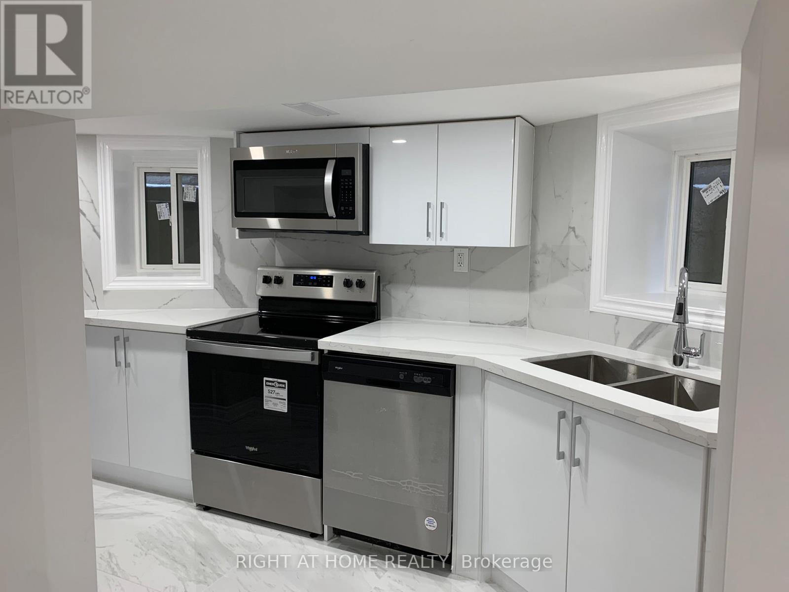 57 BRUNSWICK AVENUE, toronto (university), Ontario