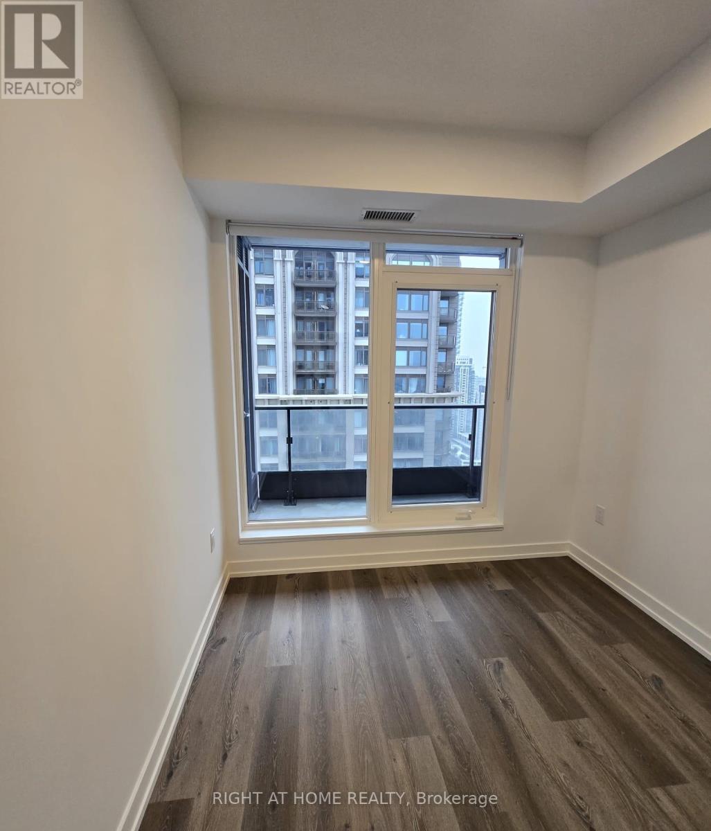 3207 - 395 Square One Drive, Mississauga, Ontario L5B 0P6 - Photo 15 - W12633026