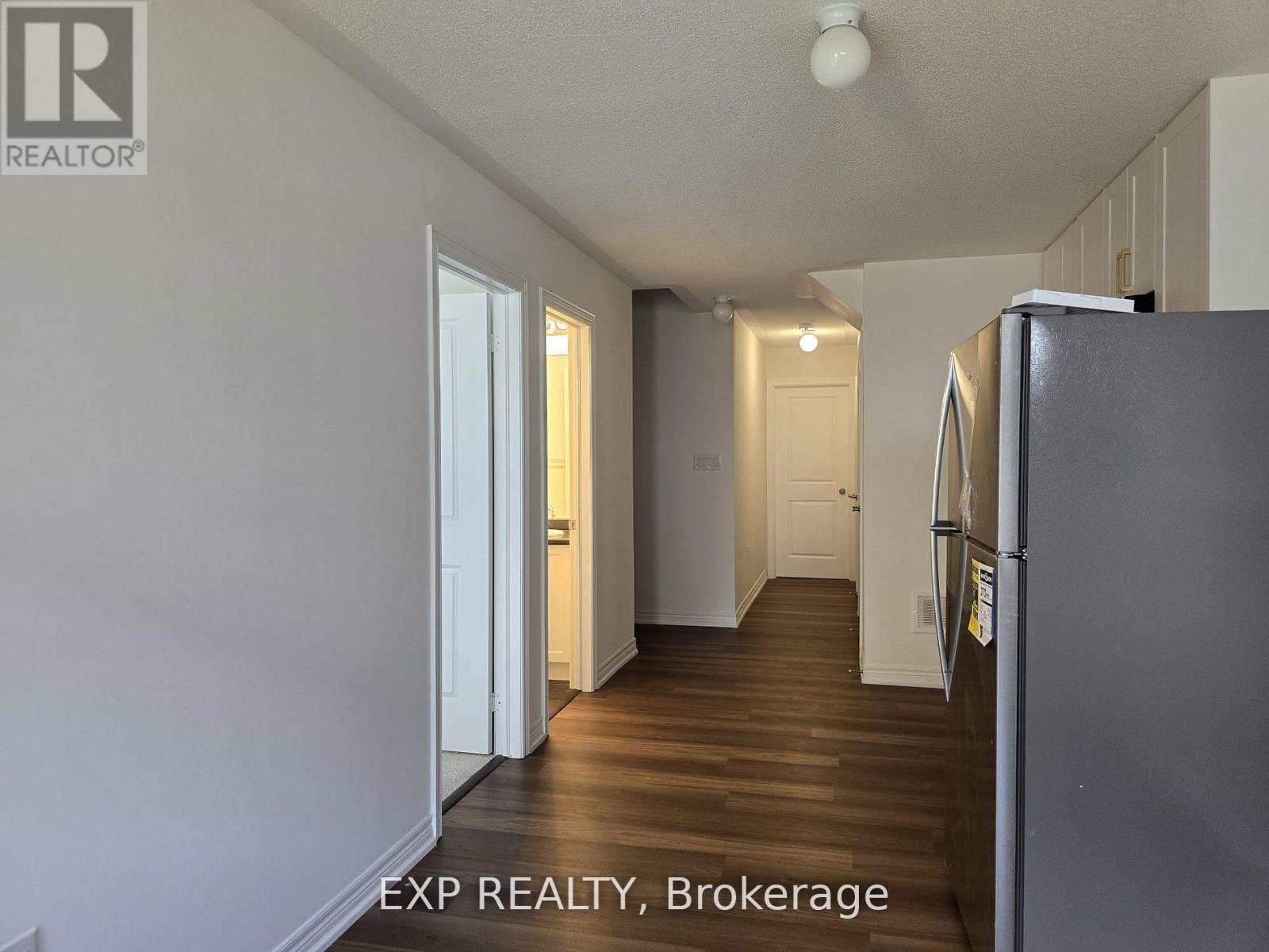 Unit B - 64 Singhampton Road, Vaughan, Ontario  L4H 5J6 - Photo 3 - N12602166