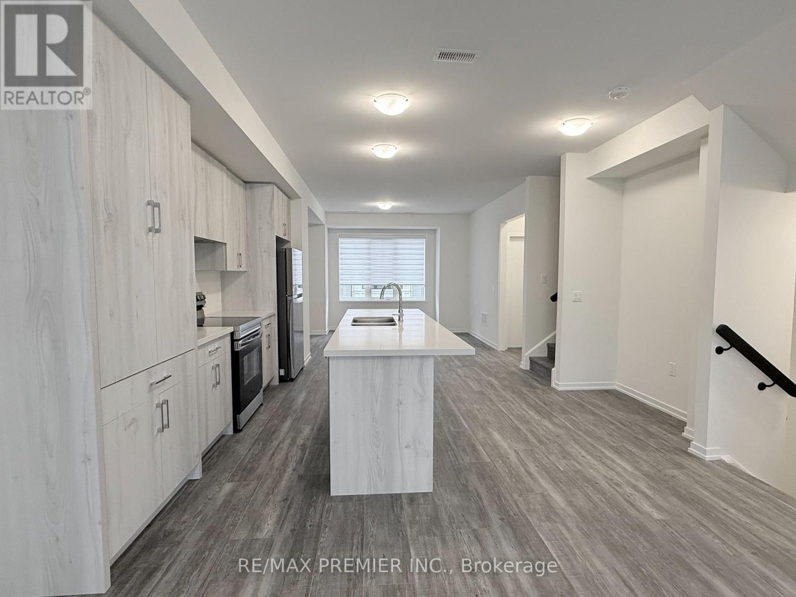 12 Kingbird Common, Cambridge, Ontario  N1T 0H4 - Photo 10 - X12613508