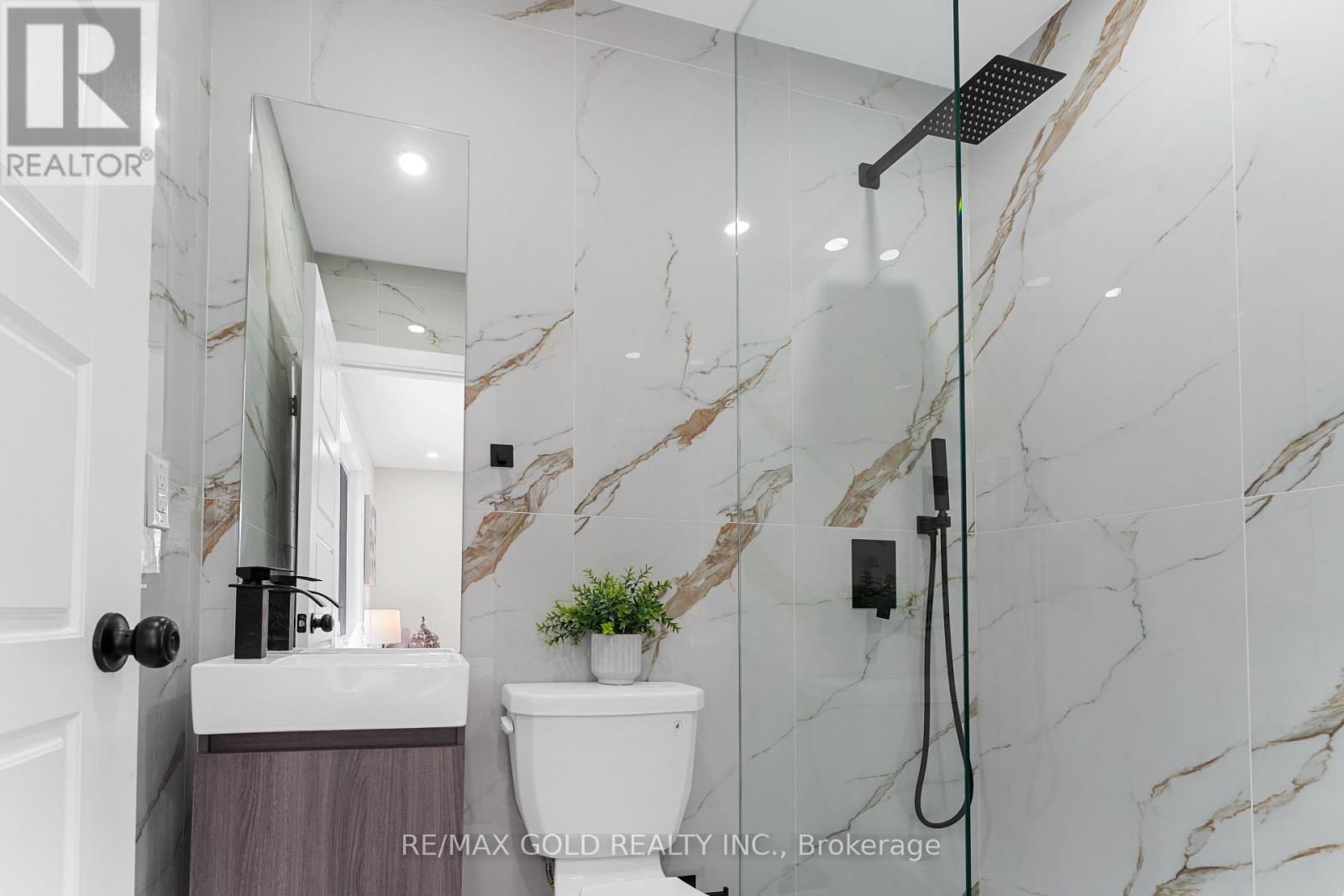 128 Premium Way, Mississauga (Cooksville), Ontario  L5B 1A2 - Photo 20 - W12632176