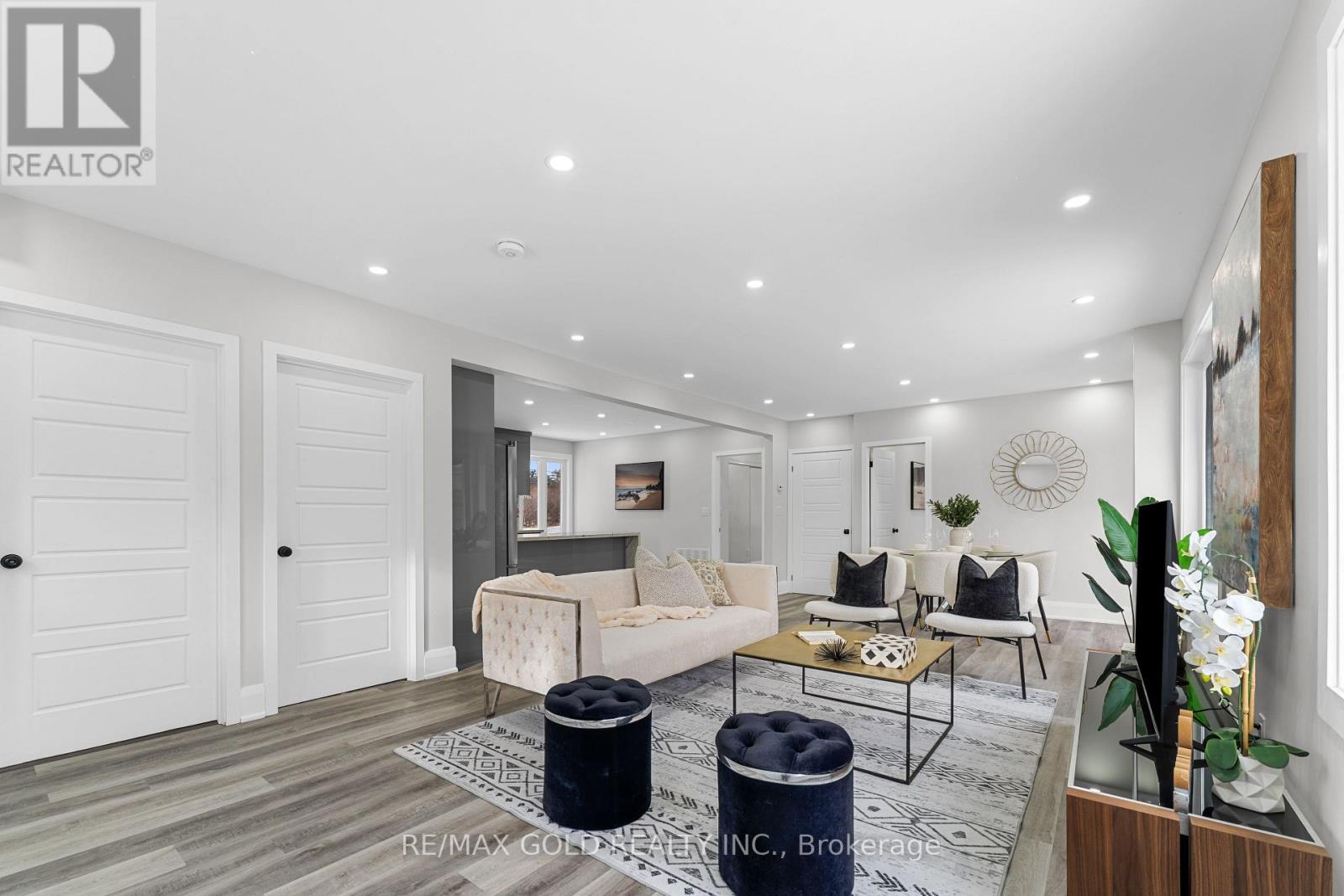 128 Premium Way, Mississauga (Cooksville), Ontario  L5B 1A2 - Photo 15 - W12632176