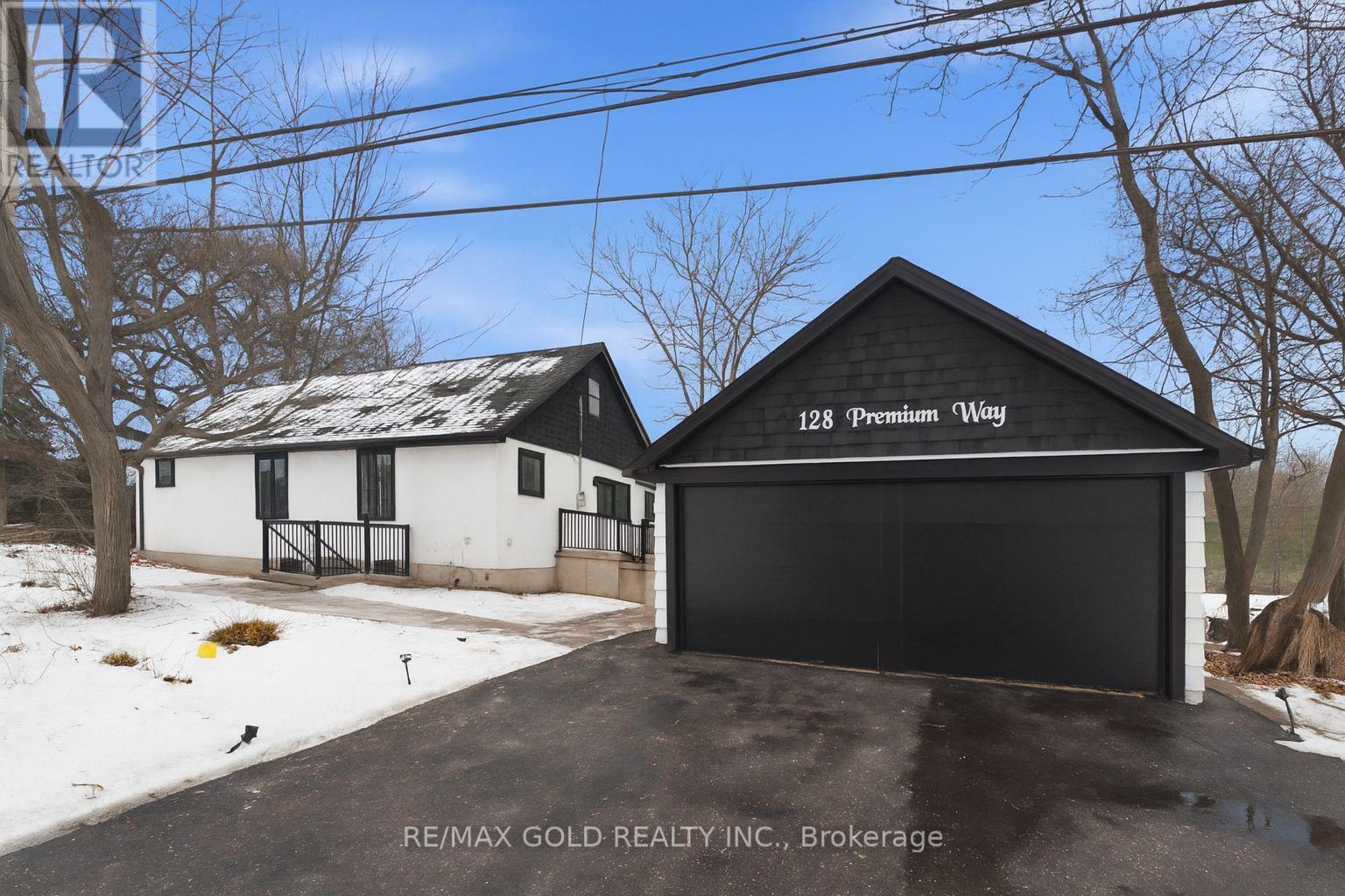 128 Premium Way, Mississauga (Cooksville), Ontario  L5B 1A2 - Photo 2 - W12632176