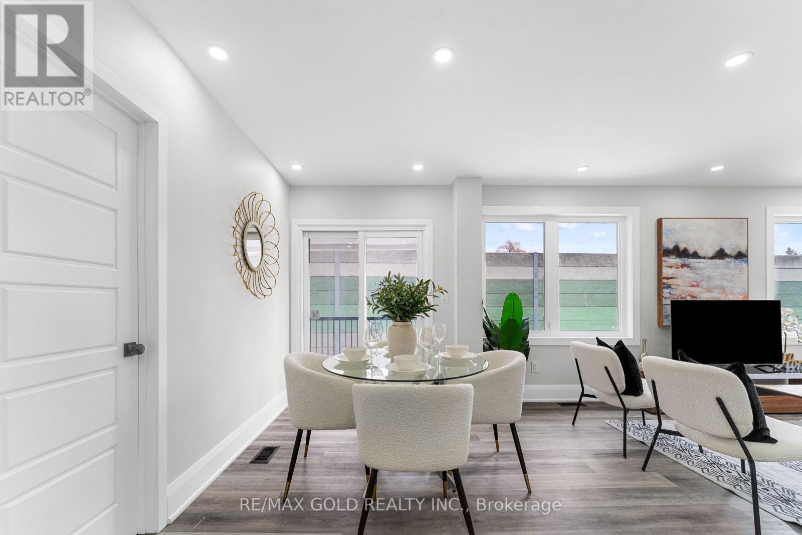 128 Premium Way, Mississauga (Cooksville), Ontario  L5B 1A2 - Photo 17 - W12632176