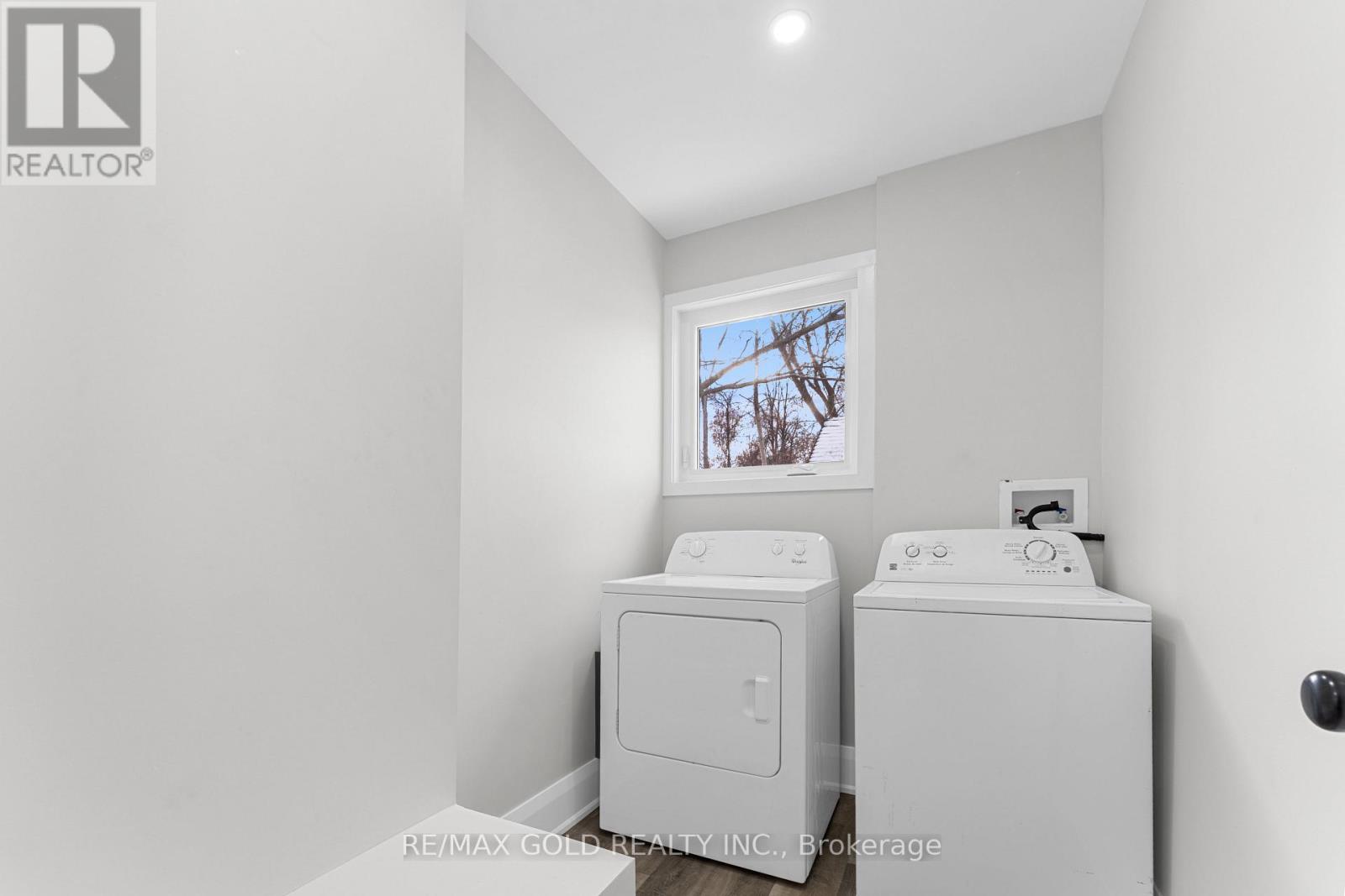 128 Premium Way, Mississauga (Cooksville), Ontario  L5B 1A2 - Photo 13 - W12632176