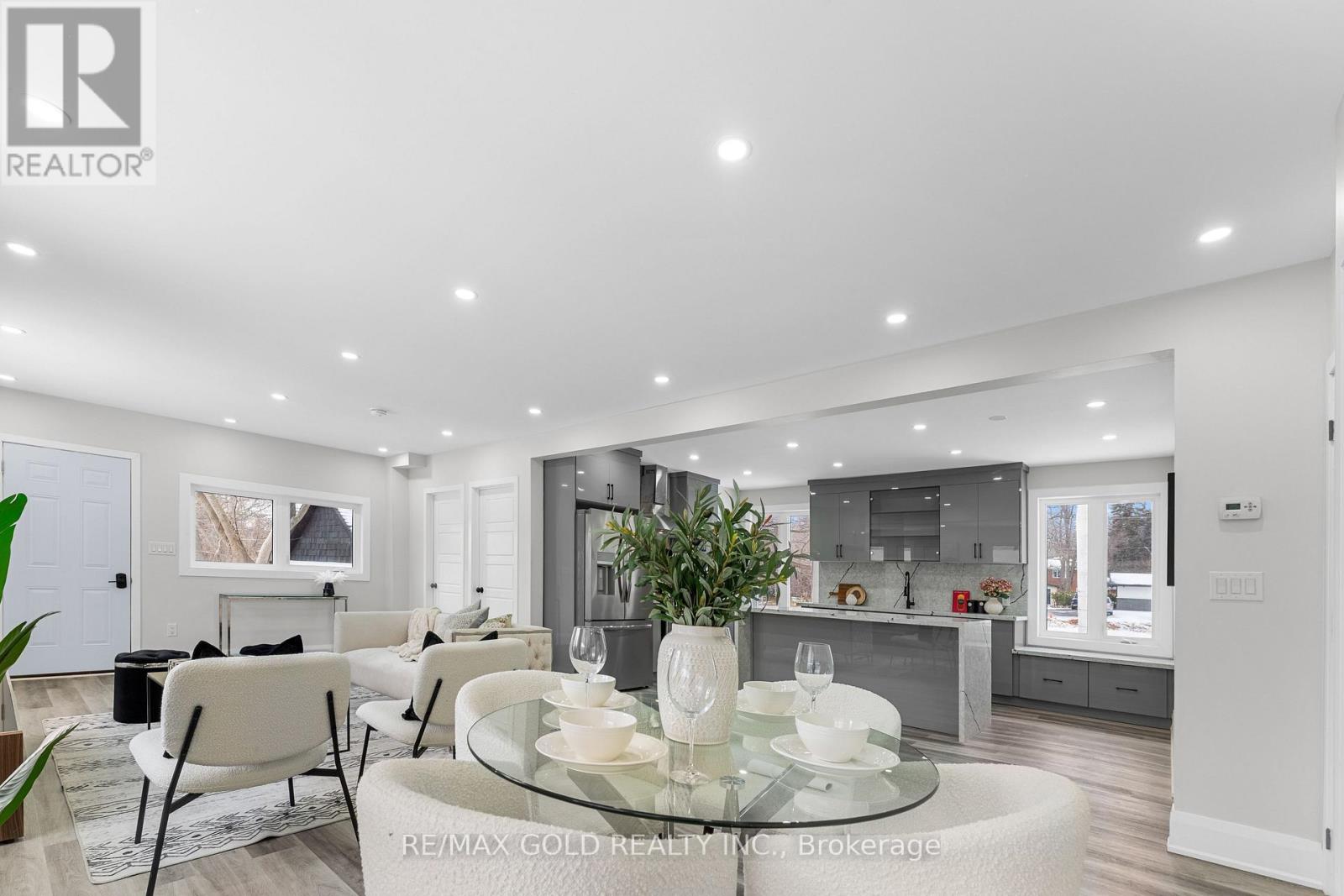 128 Premium Way, Mississauga (Cooksville), Ontario  L5B 1A2 - Photo 14 - W12632176