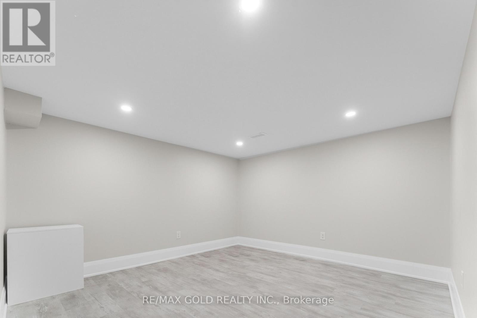 128 Premium Way, Mississauga (Cooksville), Ontario  L5B 1A2 - Photo 40 - W12632176