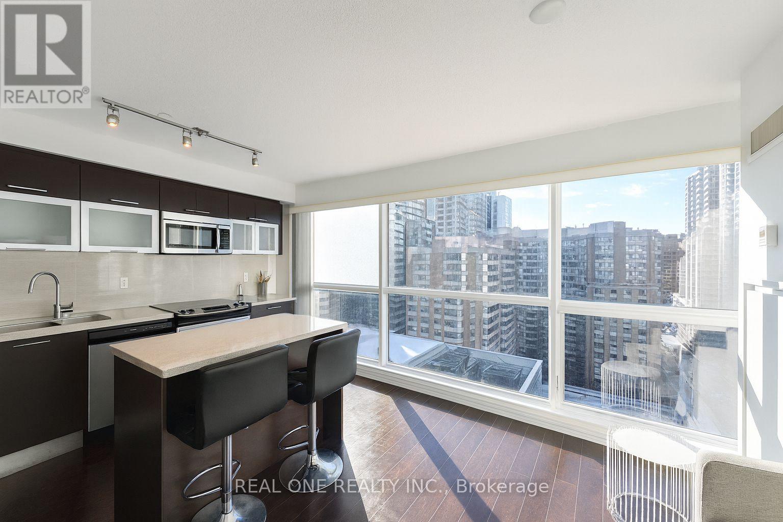 1222 - 386 Yonge Street, Toronto, Ontario  M5B 0A5 - Photo 11 - C12515502