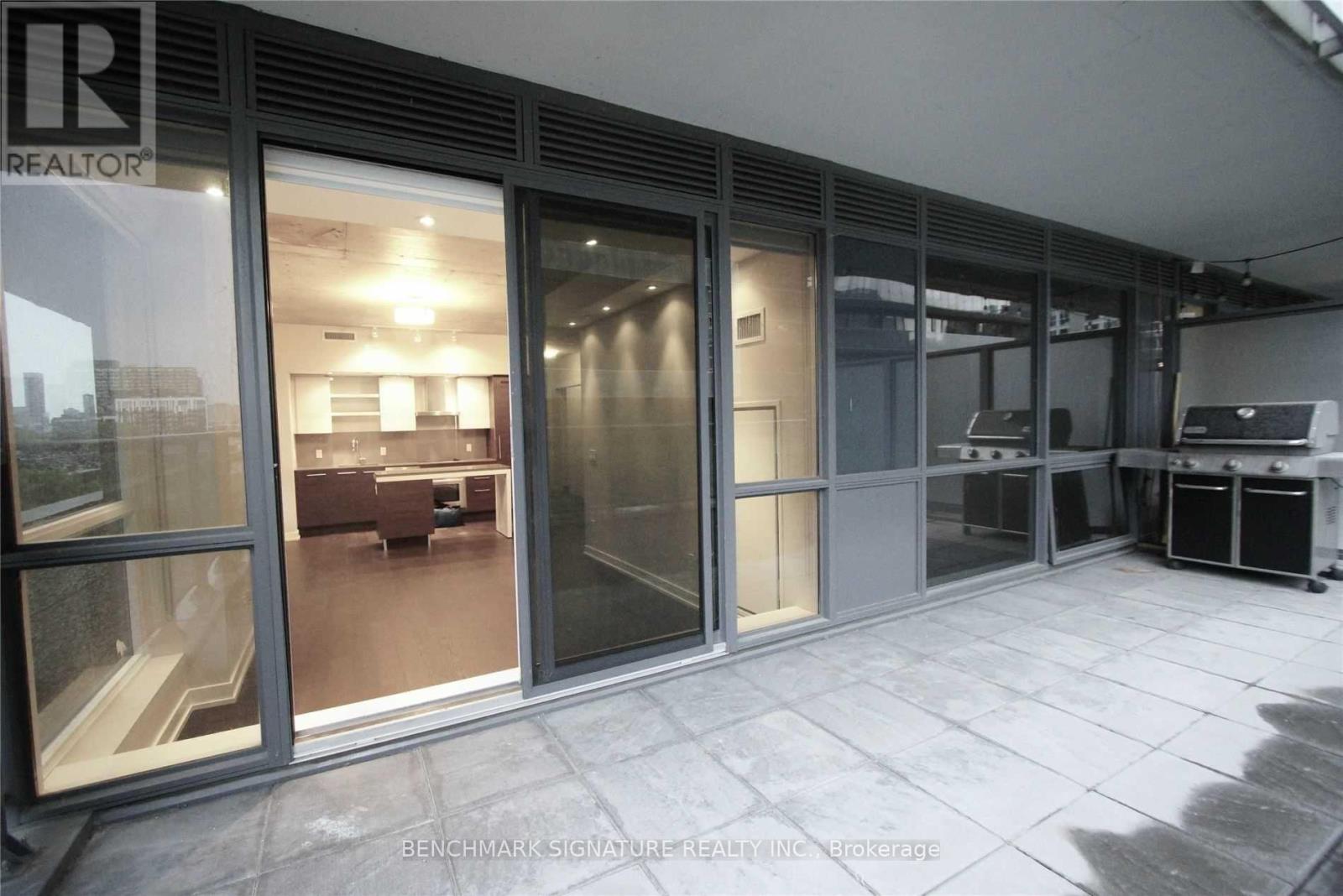 503 - 1030 King Street W, Toronto, Ontario  M6K 3N3 - Photo 8 - C12633066