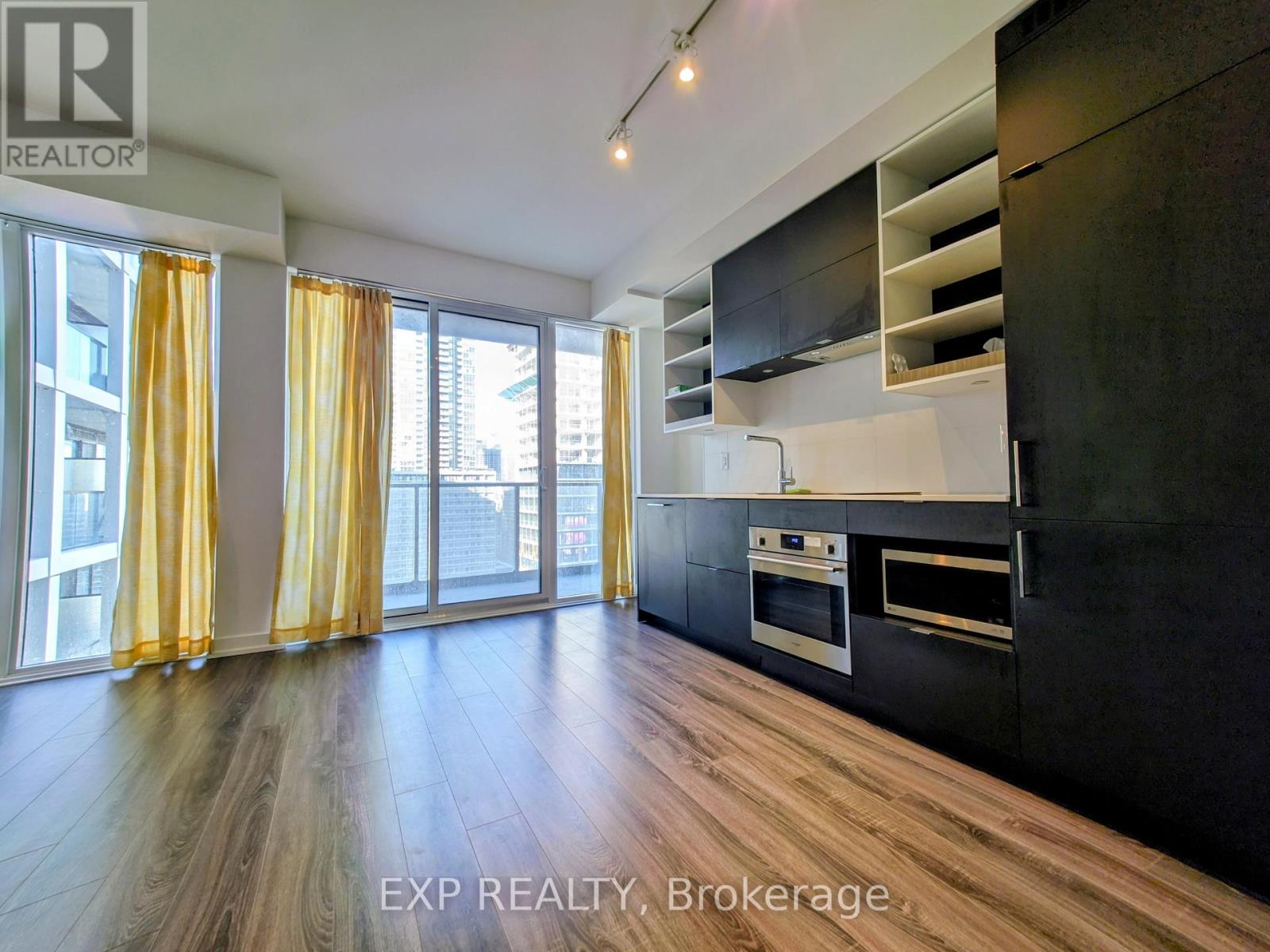 1821 - 20 Edward Street, Toronto, Ontario  M5G 1C9 - Photo 6 - C12633074
