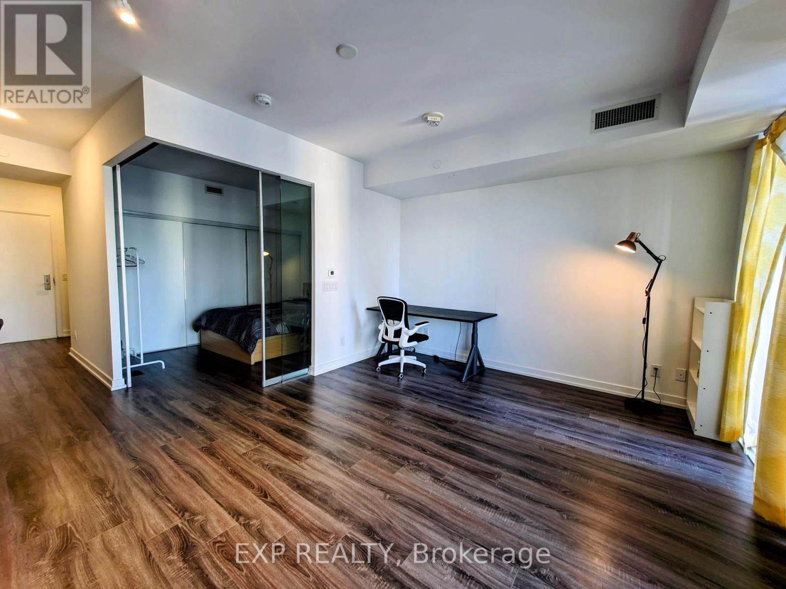 1821 - 20 Edward Street, Toronto, Ontario  M5G 1C9 - Photo 9 - C12633074