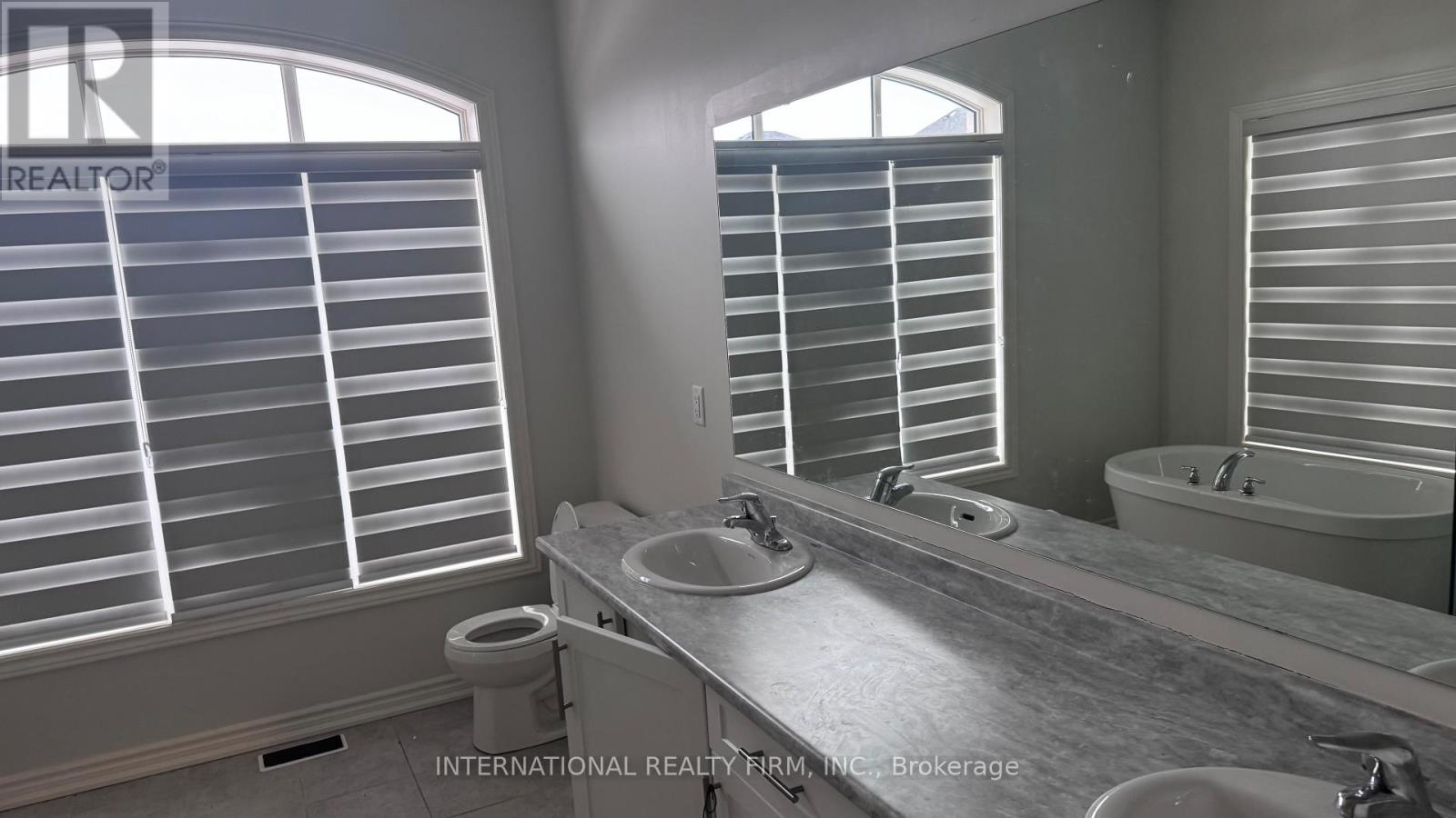 1222 Plymouth Drive, Oshawa, Ontario  L1L 0T9 - Photo 6 - E12633062