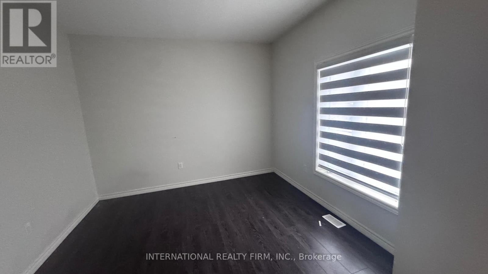 1222 Plymouth Drive, Oshawa, Ontario  L1L 0T9 - Photo 7 - E12633062