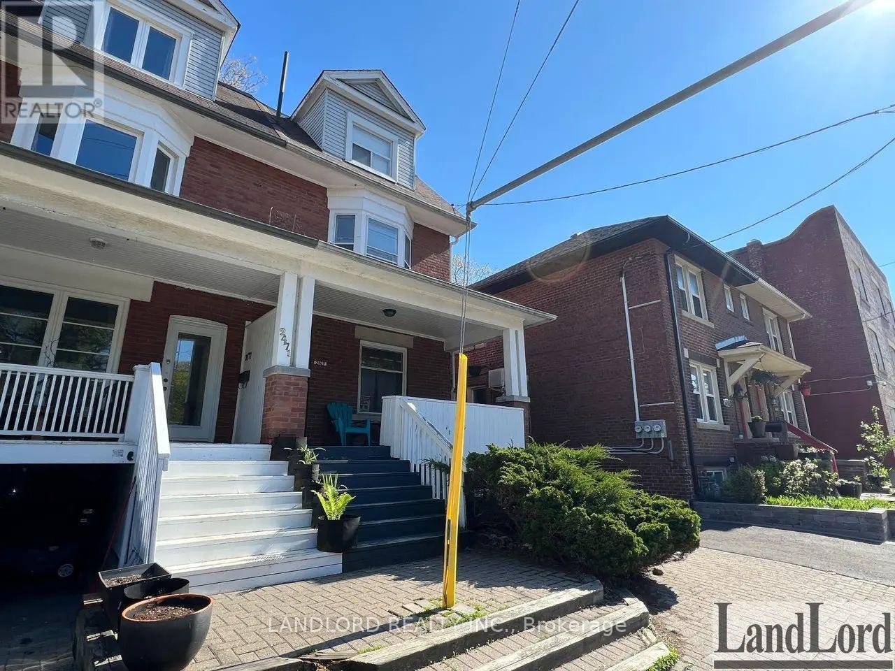 4 - 2469 QUEEN STREET E, Toronto, Ontario