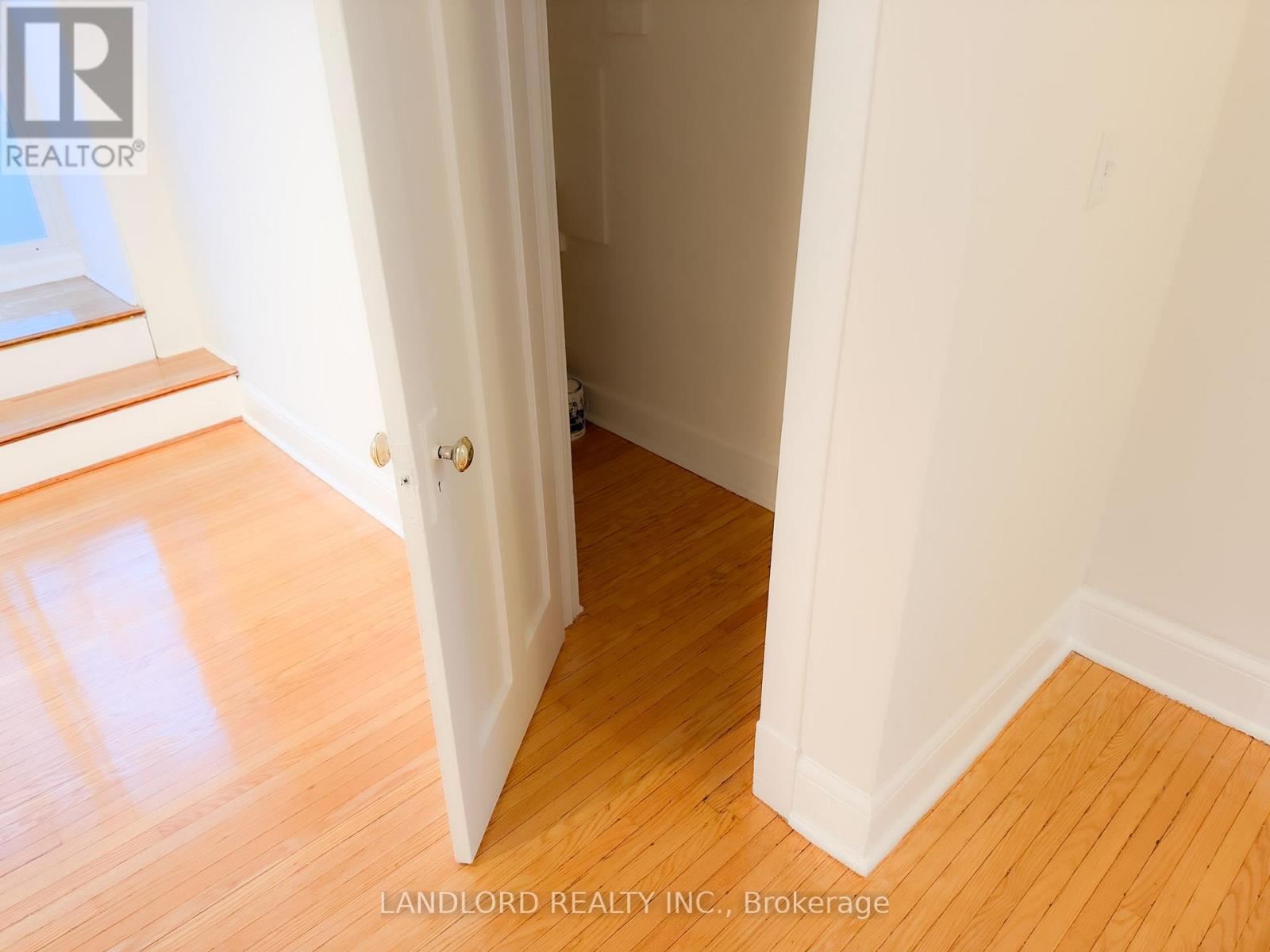 4 - 2469 Queen Street E, Toronto, Ontario  M4E 1H8 - Photo 12 - E12633106