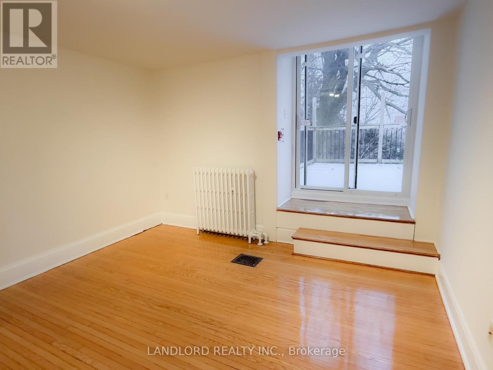 4 - 2469 Queen Street E, Toronto, Ontario  M4E 1H8 - Photo 4 - E12633106