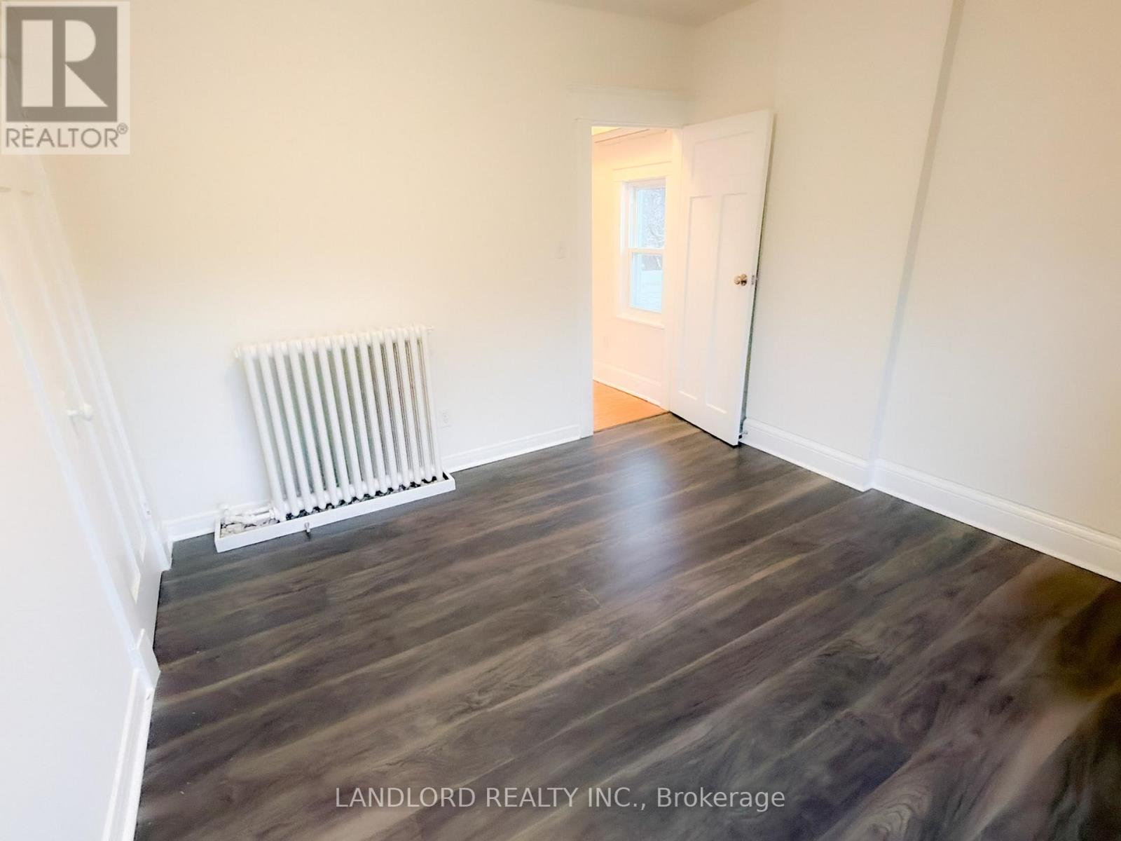 4 - 2469 Queen Street E, Toronto, Ontario  M4E 1H8 - Photo 8 - E12633106