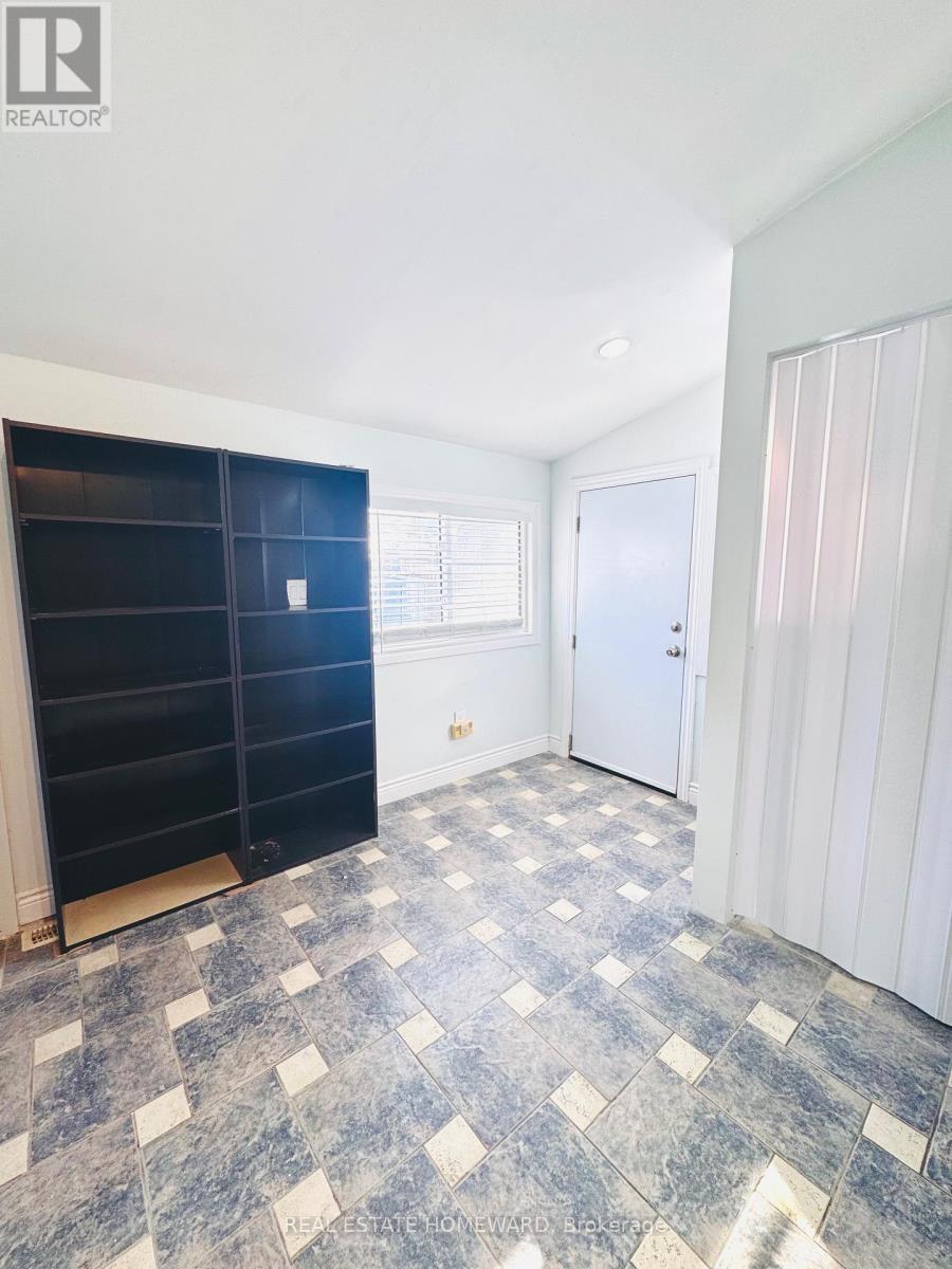 13 Pine Street, Ajax, Ontario  L1S 1X8 - Photo 10 - E12633116