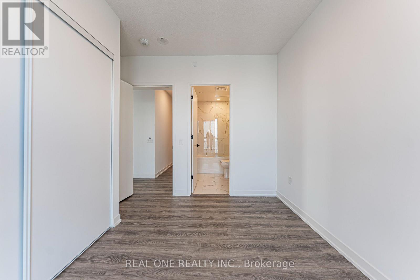 4509 - 8 Interchange Way, Vaughan, Ontario  L4K 5Z7 - Photo 12 - N12633114