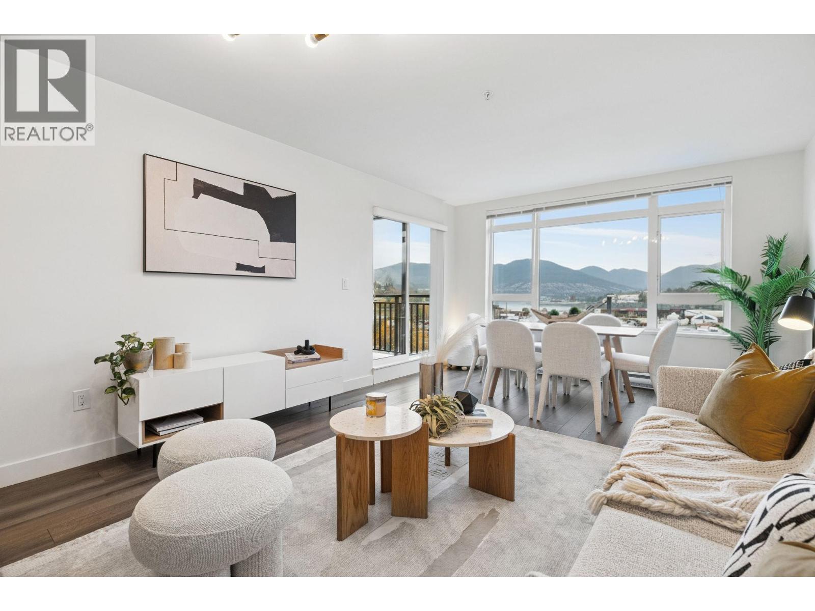 412 2525 CLARKE STREET, Port Moody, British Columbia