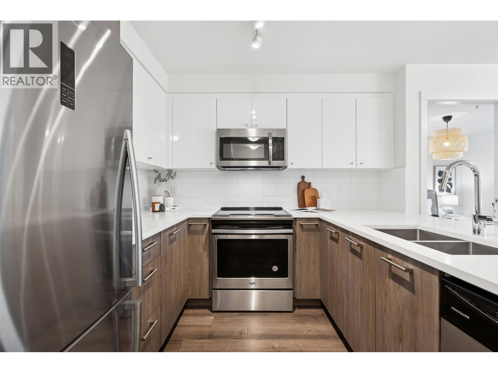 412 2525 Clarke Street, Port Moody, British Columbia  V3H 0J3 - Photo 13 - R3068304