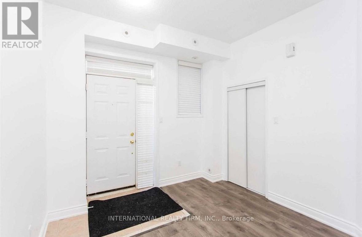 141 - 601 Shoreline Drive, Mississauga, Ontario  L5B 4K7 - Photo 7 - W12633038